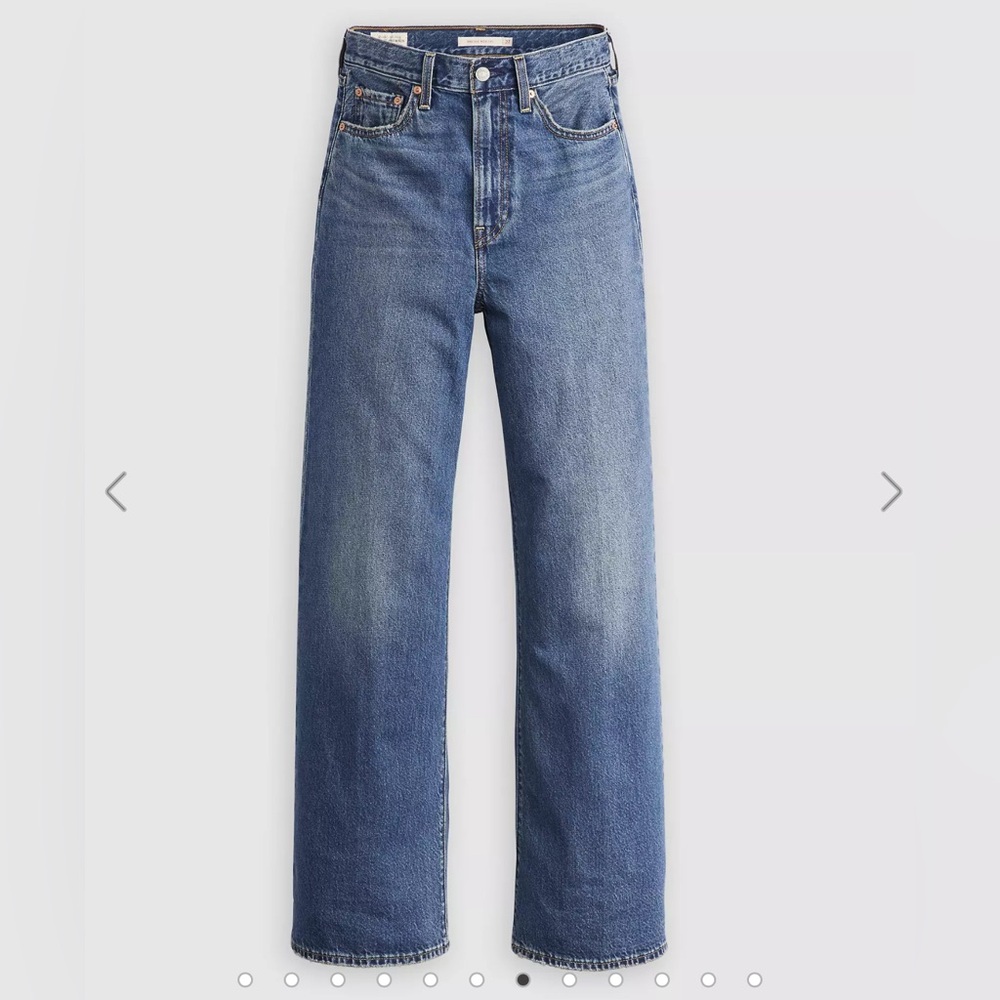 Levi premium ribcage wide leg jeans size 28 full length